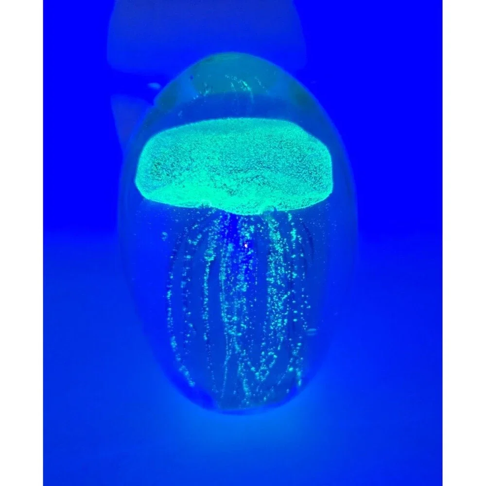 JELLY FISH Blue & Clear PAPERWEIGHT Art Glass GLOWS GREEN W BLACKLIGHT